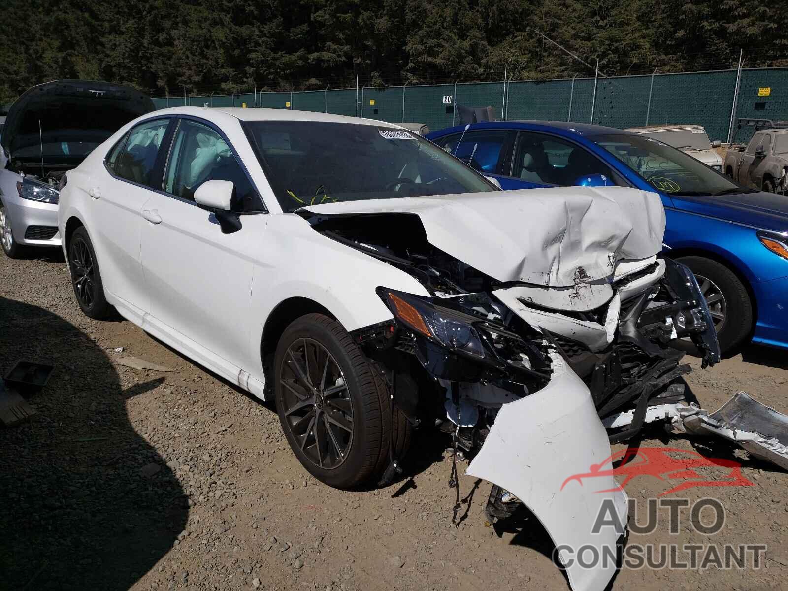 TOYOTA CAMRY 2021 - 4T1G11AK1MU585294
