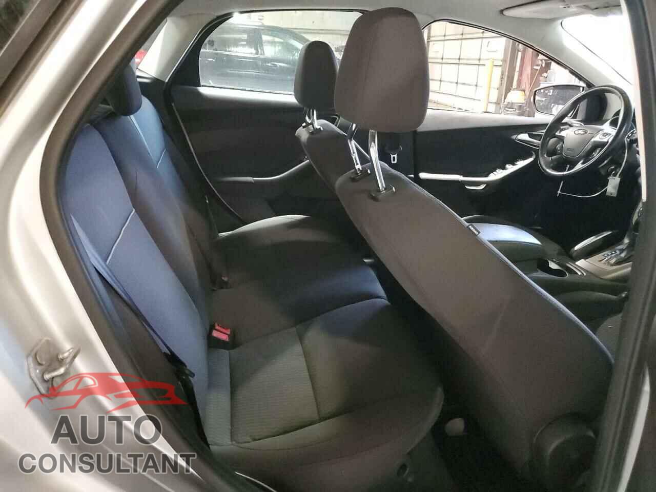 FORD FOCUS 2012 - 1FAHP3M28CL316475