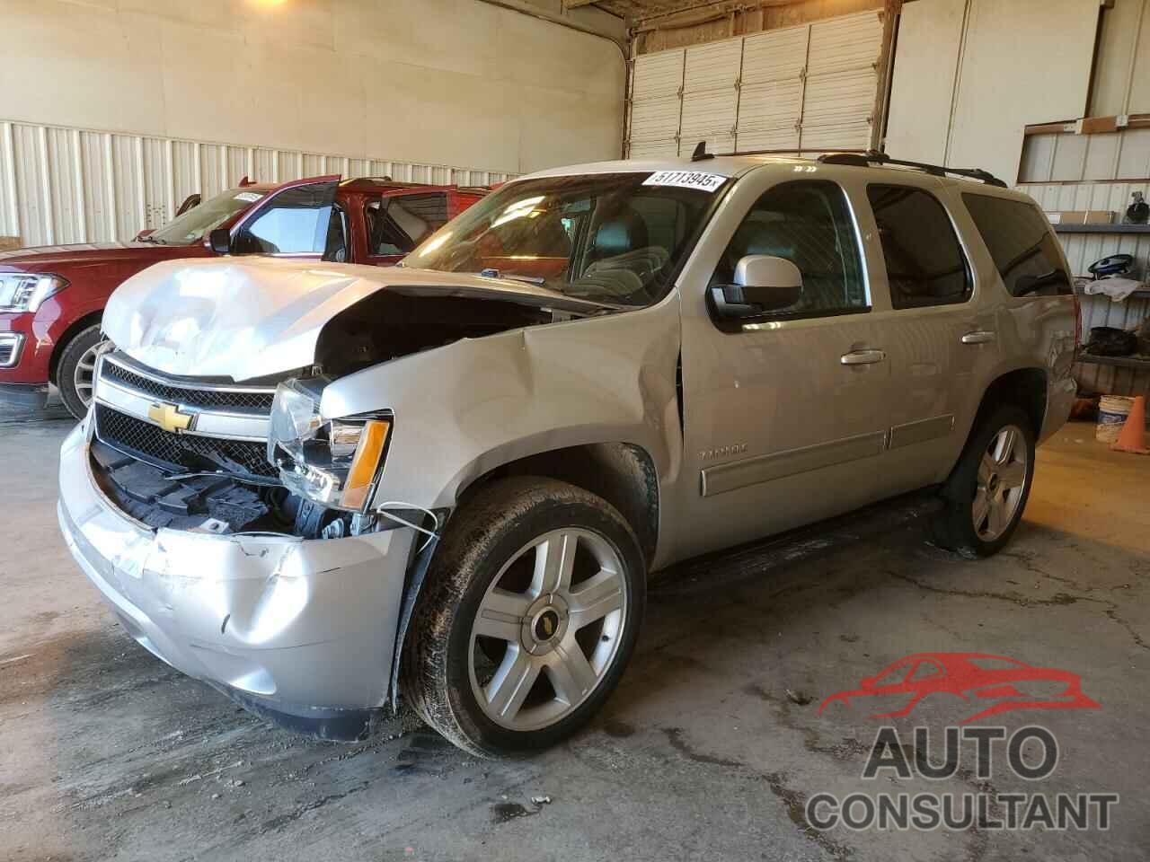 CHEVROLET TAHOE 2013 - 1GNSCAE07DR335358
