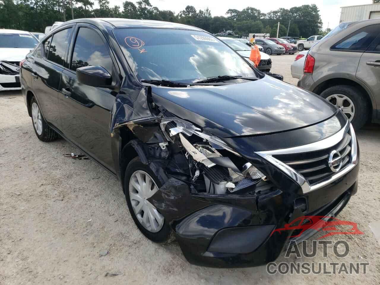 NISSAN VERSA 2017 - 3N1CN7APXHL903406