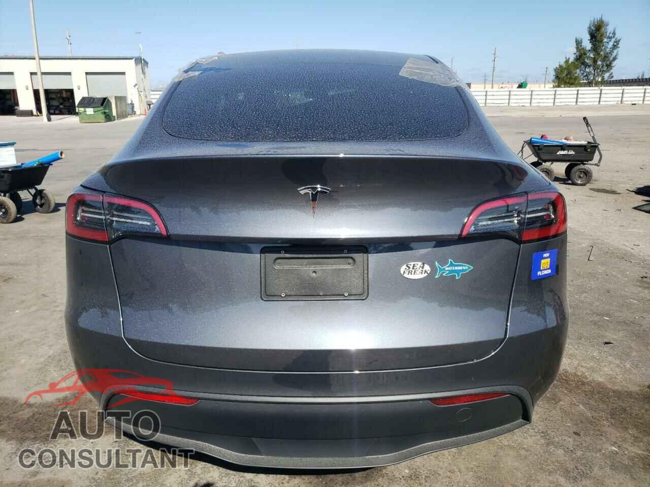 TESLA MODEL Y 2023 - 7SAYGDED8PF941440