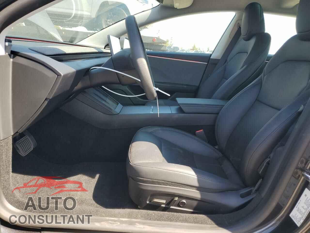 TESLA MODEL 3 2024 - 5YJ3E1EA2RF844514