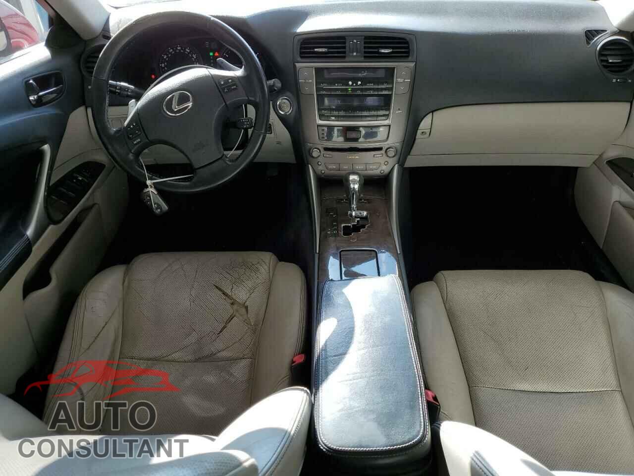 LEXUS IS 2010 - JTHCF5C28A5038214