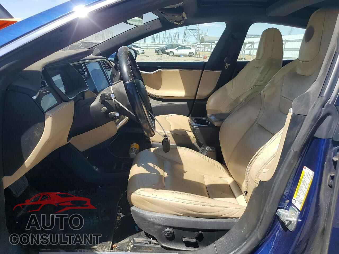 TESLA MODEL S 2015 - 5YJSA1E25FF102121