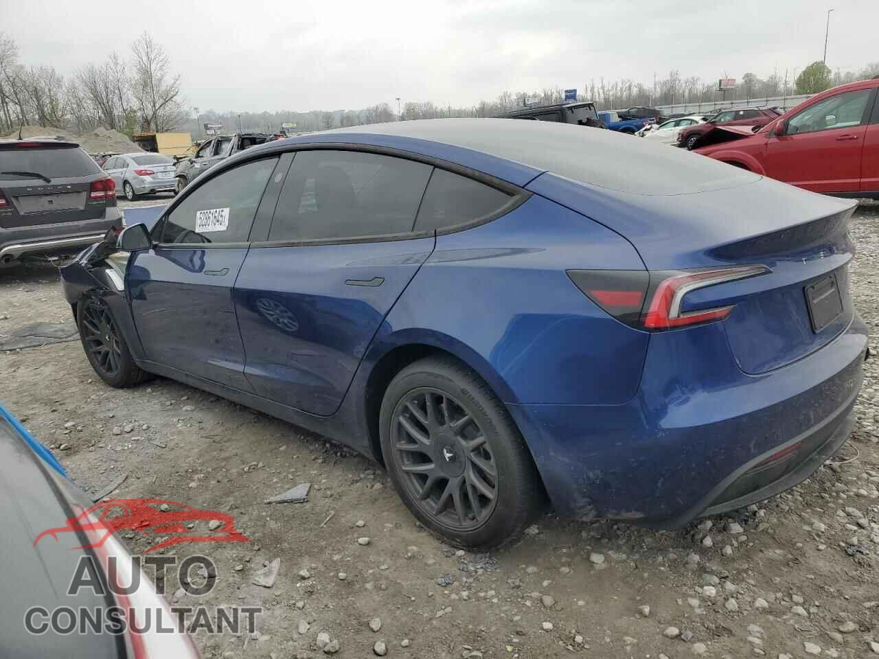 TESLA MODEL 3 2024 - 5YJ3E1EB8RF790368