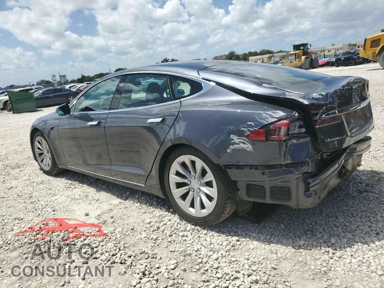 TESLA MODEL S 2018 - 5YJSA1E20JF270208