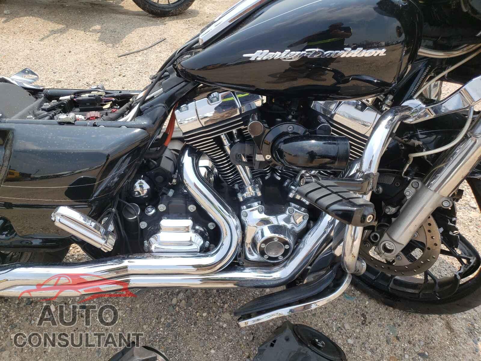 HARLEY-DAVIDSON FL 2015 - 1HD1KTM12FB625644