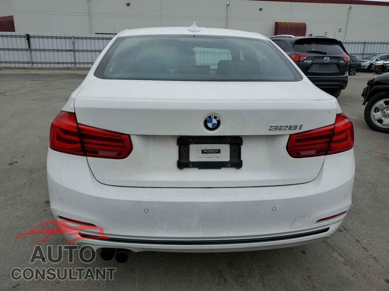 BMW 3 SERIES 2016 - WBA8E9C5XGK603548