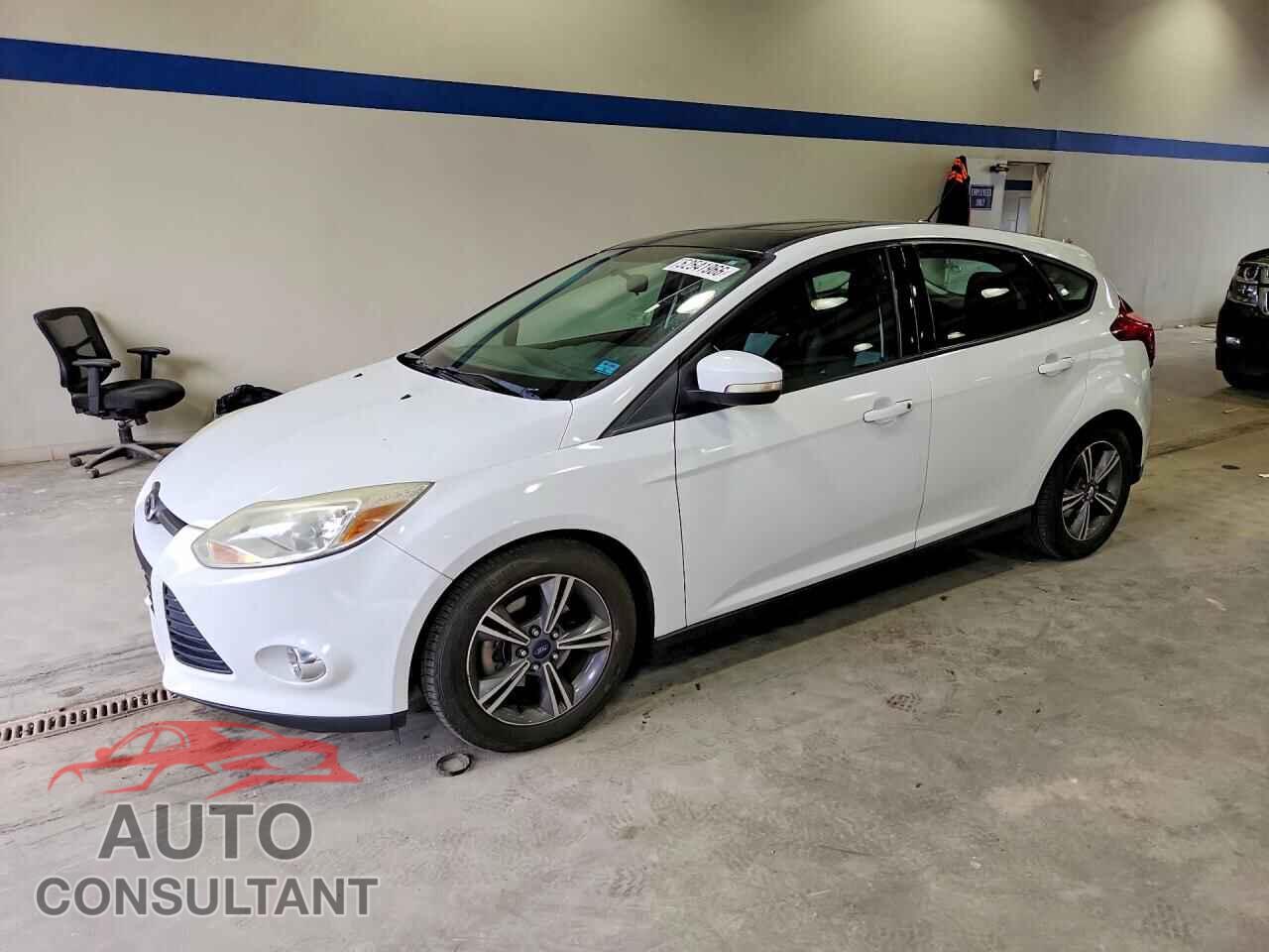 FORD FOCUS 2014 - 1FADP3K22EL320011