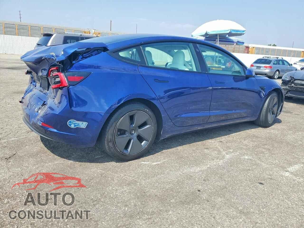 TESLA MODEL 3 2021 - 5YJ3E1EA5MF875233