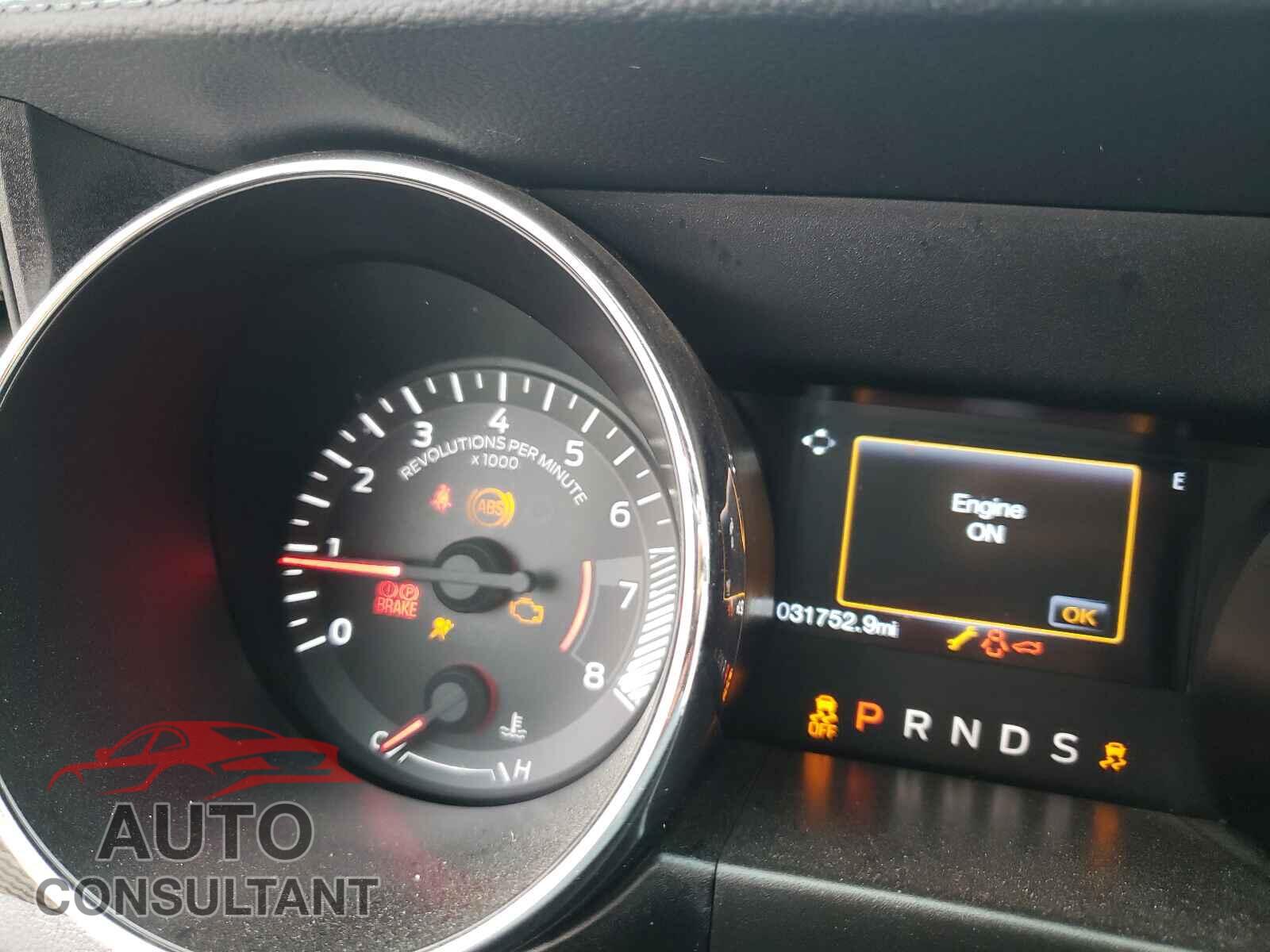 FORD MUSTANG 2017 - 1FA6P8AM8H5235174