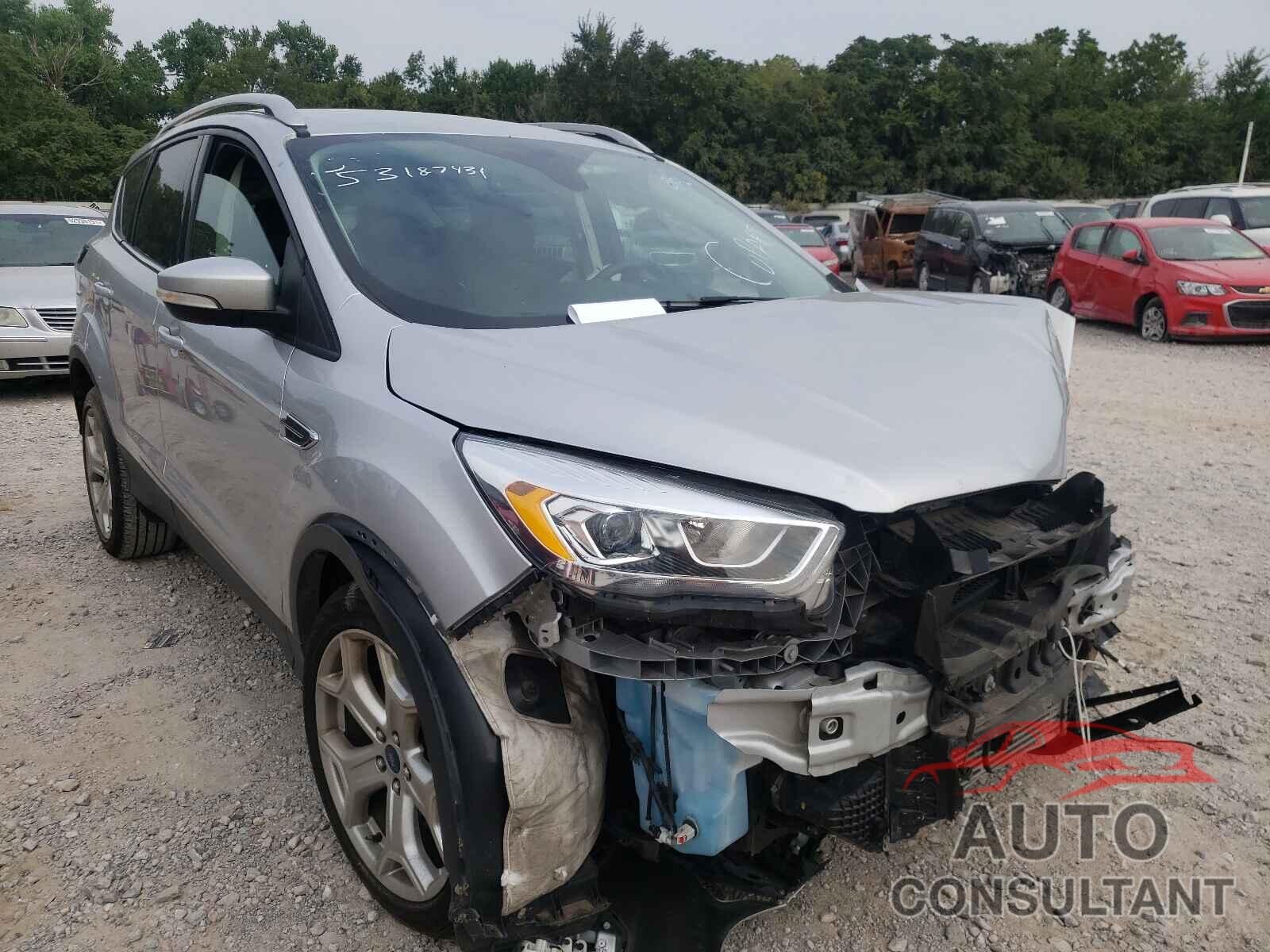 FORD ESCAPE 2017 - 1FMCU0J98HUD86732