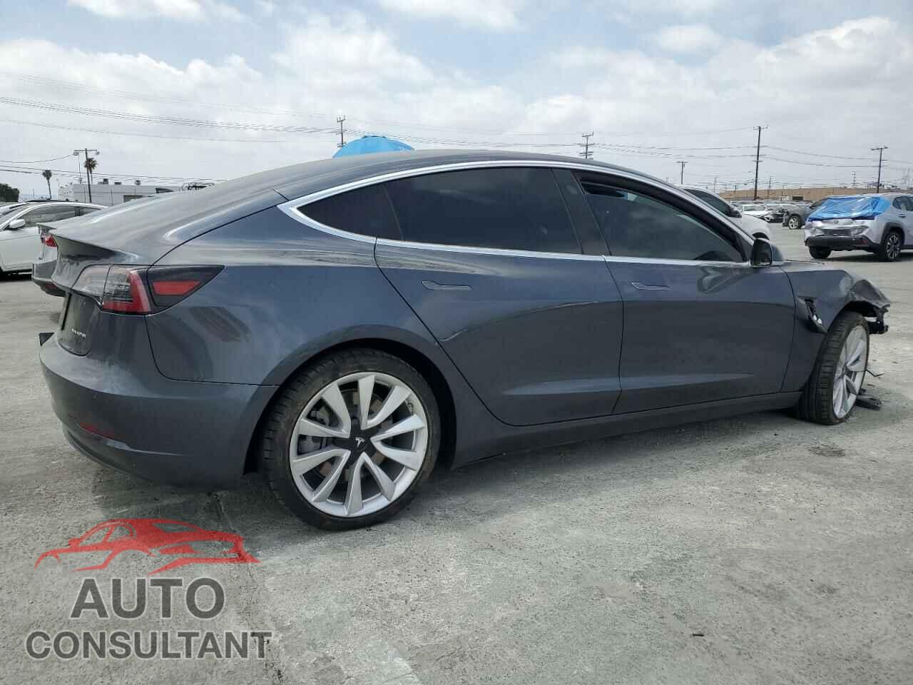 TESLA MODEL 3 2019 - 5YJ3E1EB4KF437020