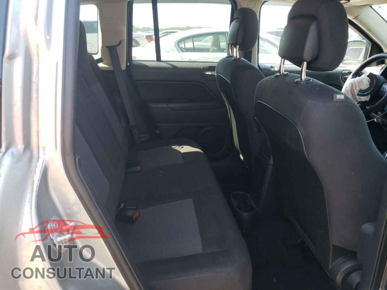 JEEP COMPASS 2015 - 1C4NJCBA6FD413228