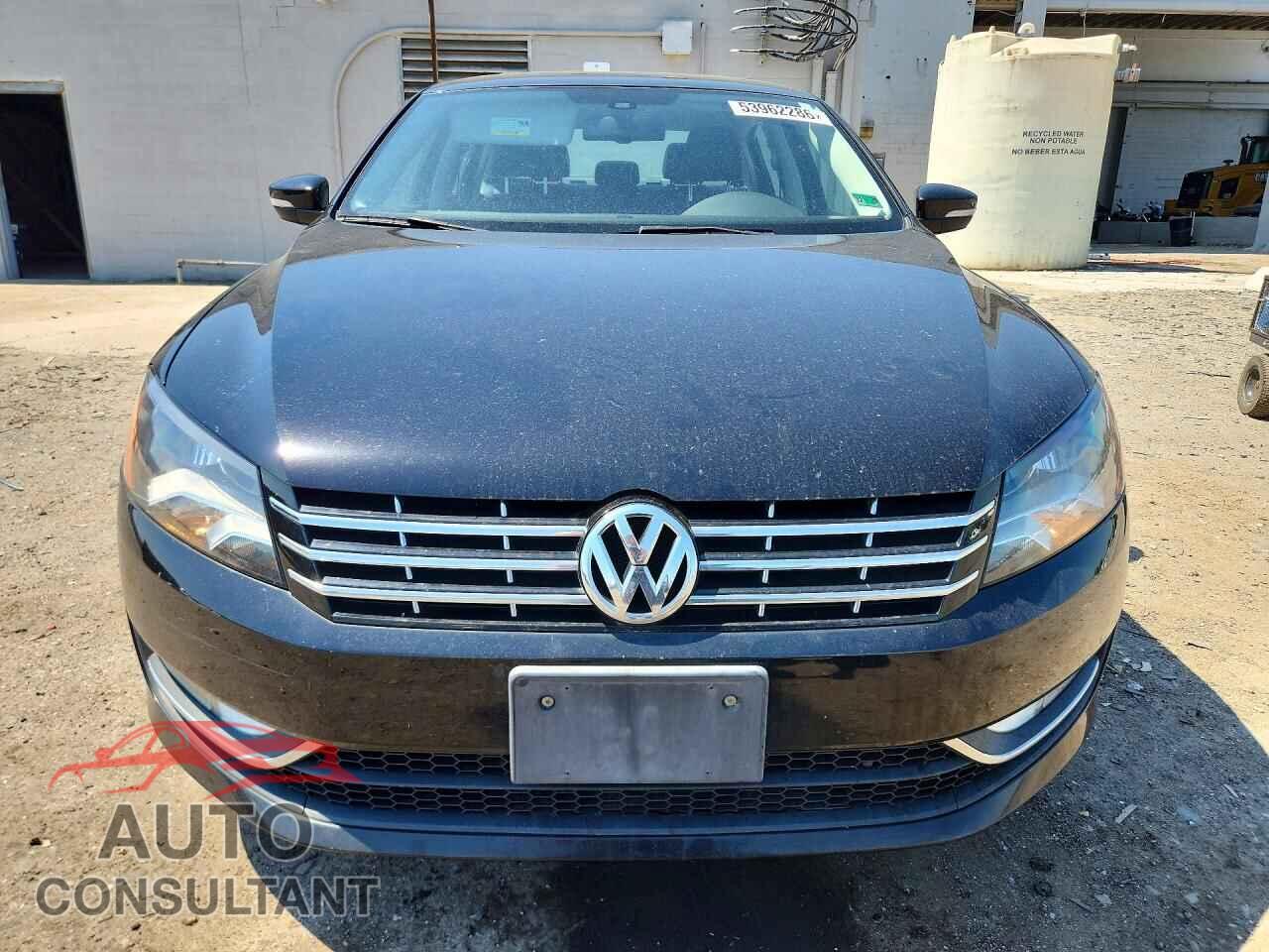 VOLKSWAGEN PASSAT 2014 - 1VWCN7A30EC007792