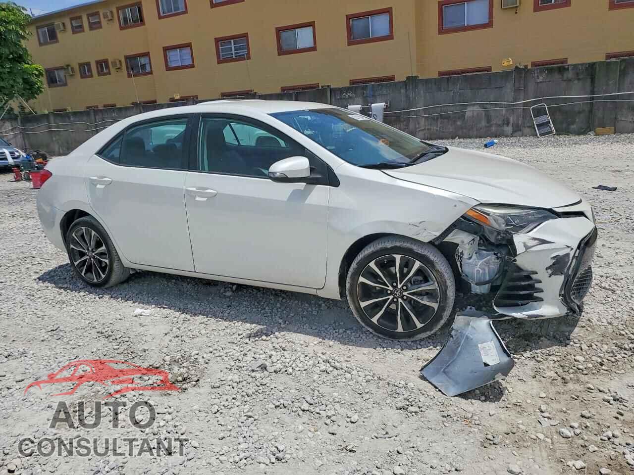 TOYOTA COROLLA 2018 - 5YFBURHEXJP780520