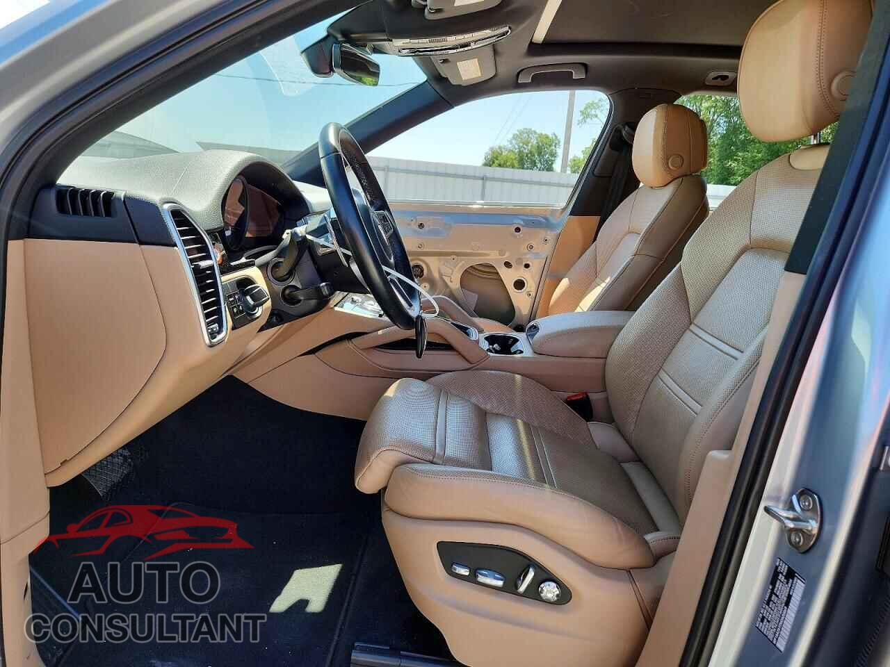 PORSCHE CAYENNE 2021 - WP1AA2AY2MDA00869