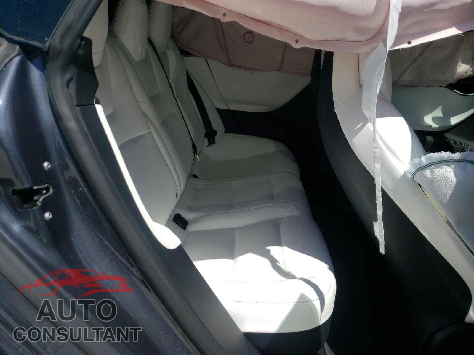 TESLA MODEL S 2020 - 5YJSA1E40LF361743