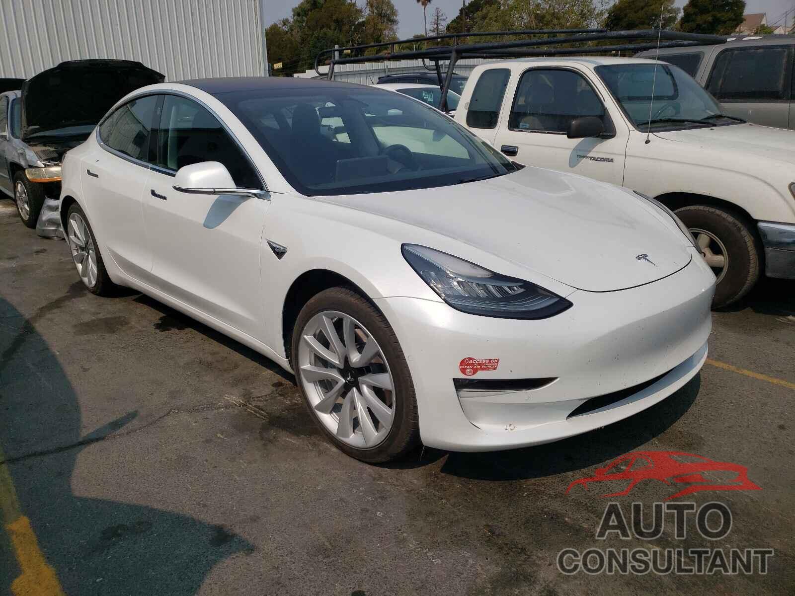 TESLA MODEL 3 2018 - 5YJ3E1EAXJF015839