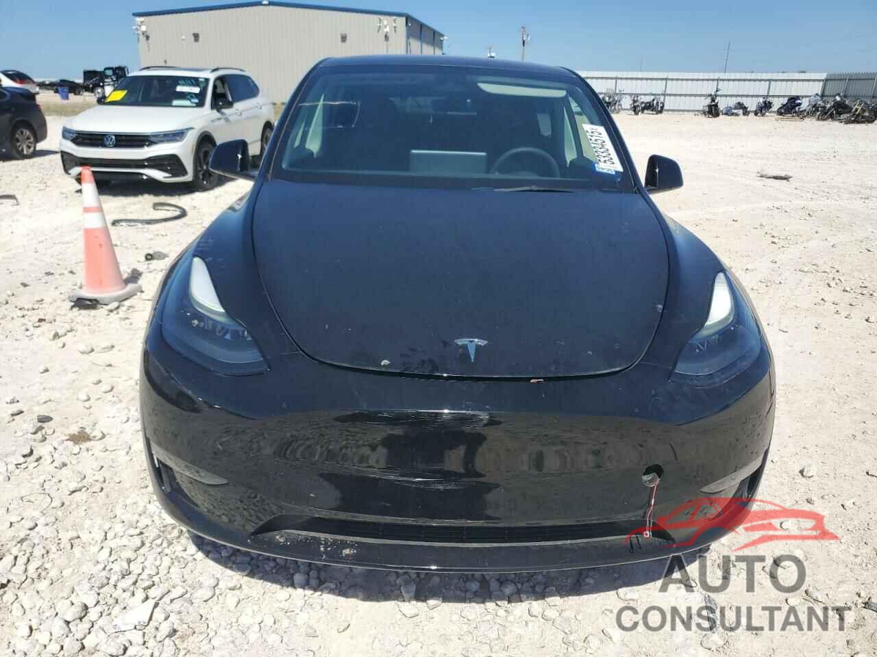 TESLA MODEL Y 2023 - 7SAYGAEEXPF709736