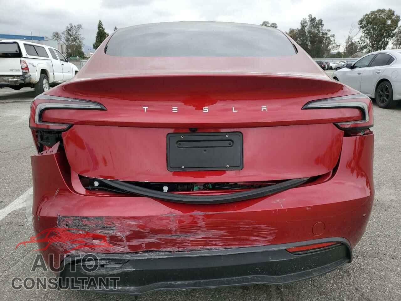 TESLA MODEL 3 2024 - 5YJ3E1EA2RF748155