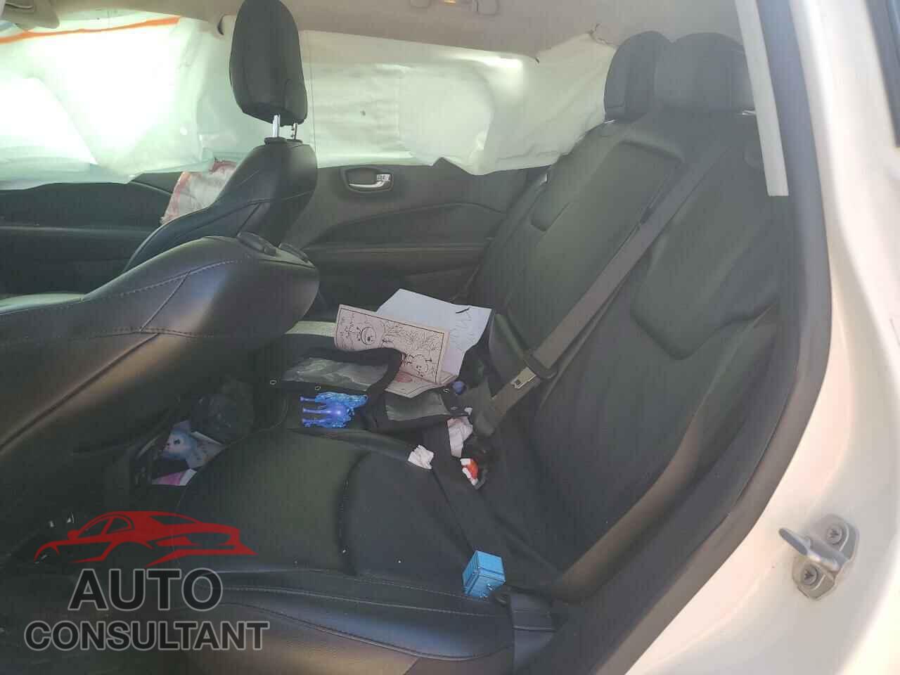 JEEP COMPASS 2020 - 3C4NJDCB7LT233839