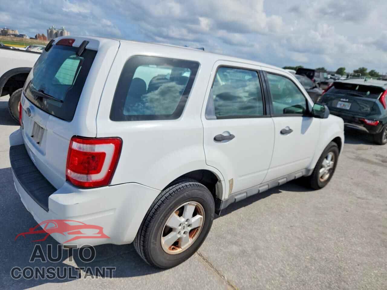 FORD ESCAPE 2010 - 1FMCU0C70AKC97475