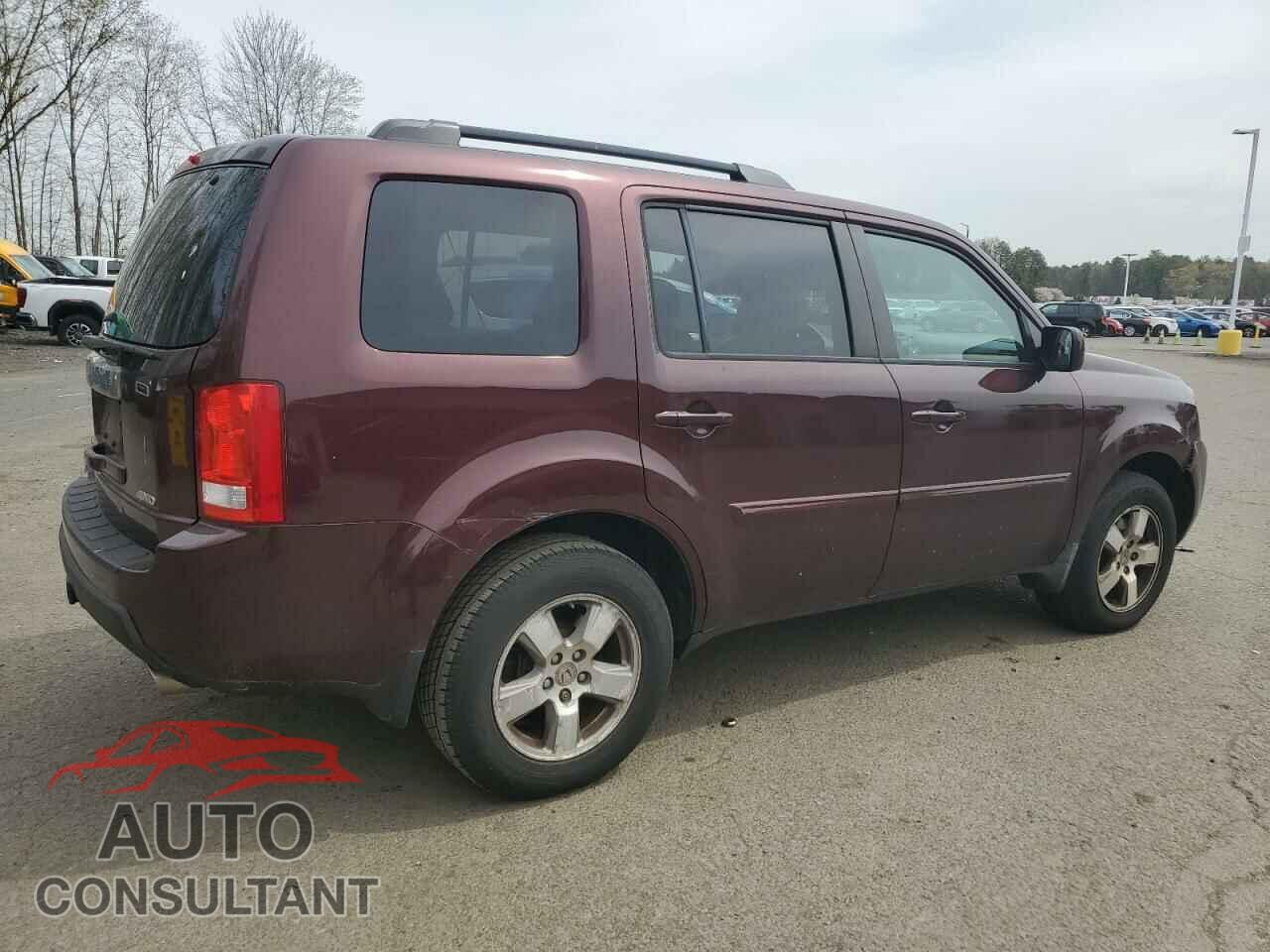 HONDA PILOT 2011 - 5FNYF4H58BB044776