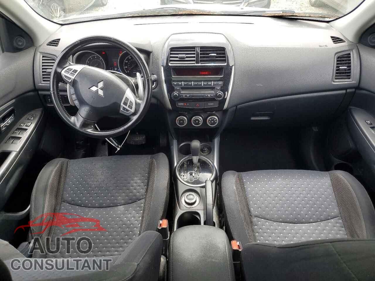MITSUBISHI OUTLANDER 2011 - JA4AR4AU5BZ007294