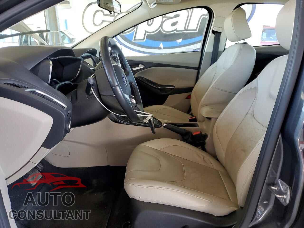 FORD FOCUS 2017 - 1FADP3R48HL314824