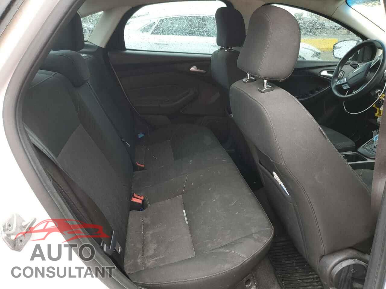 FORD FOCUS 2016 - 1FADP3F21GL404723