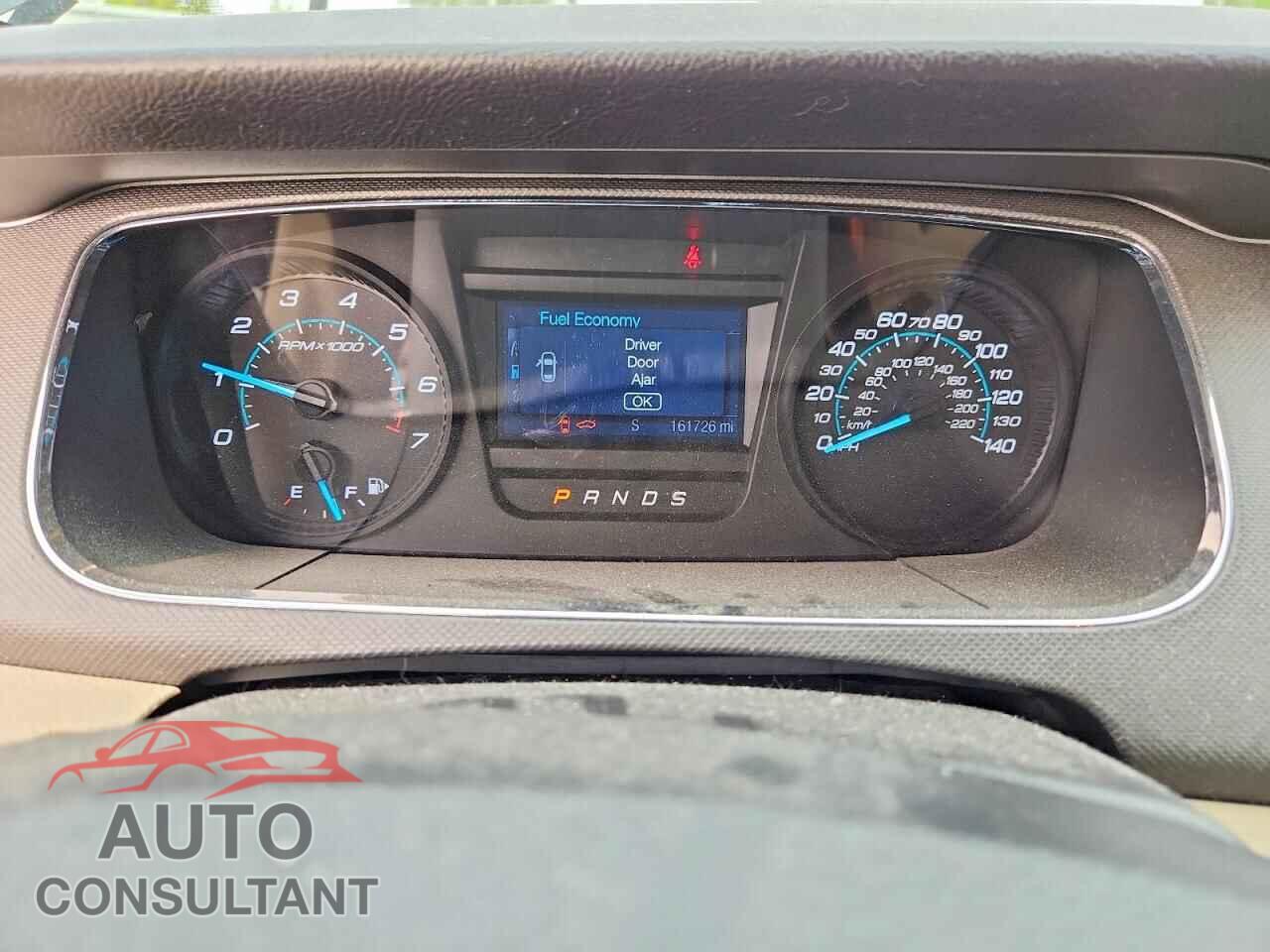 FORD TAURUS 2015 - 1FAHP2D84FG117676