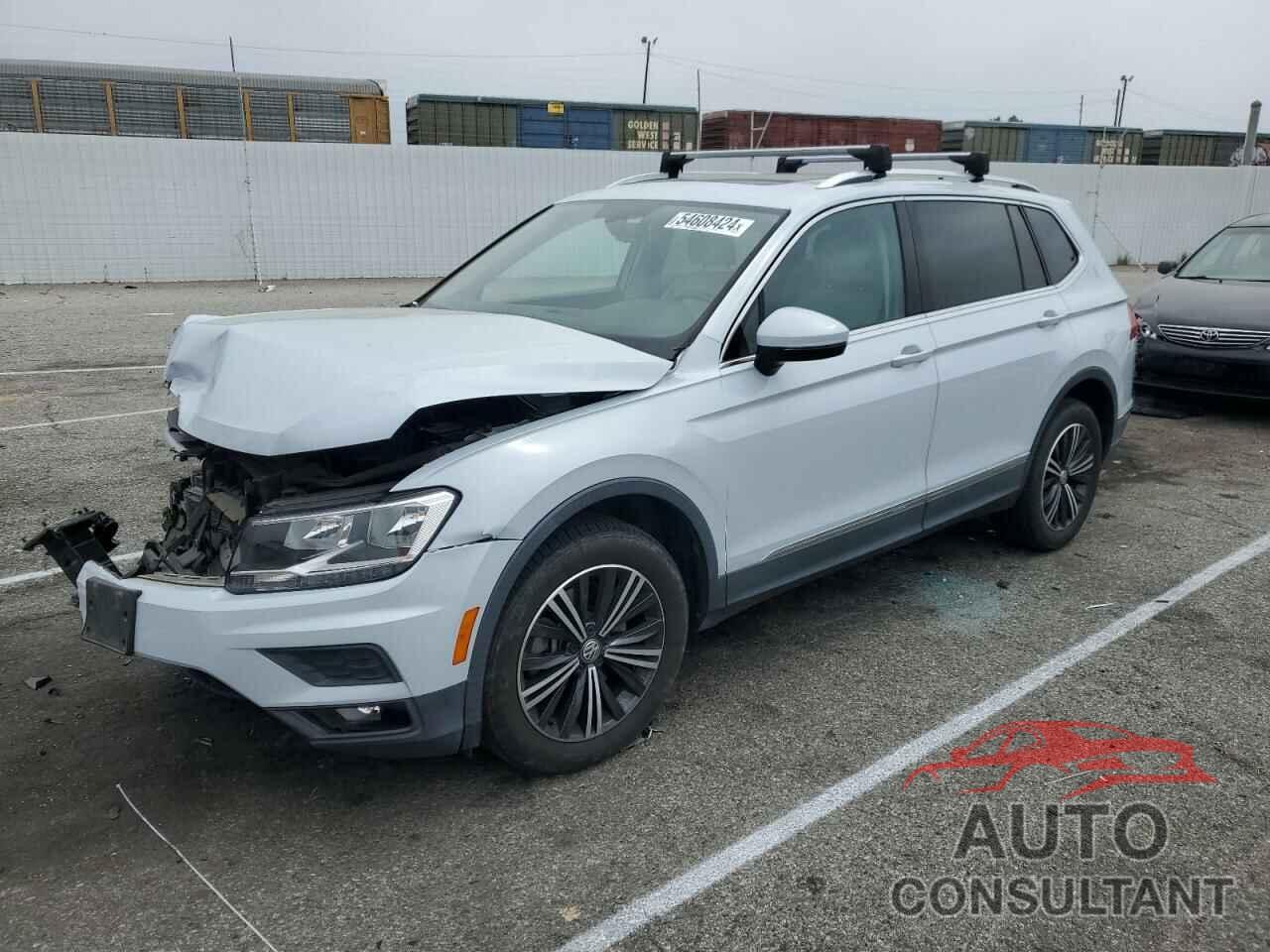 VOLKSWAGEN TIGUAN 2018 - 3VV2B7AX0JM192415