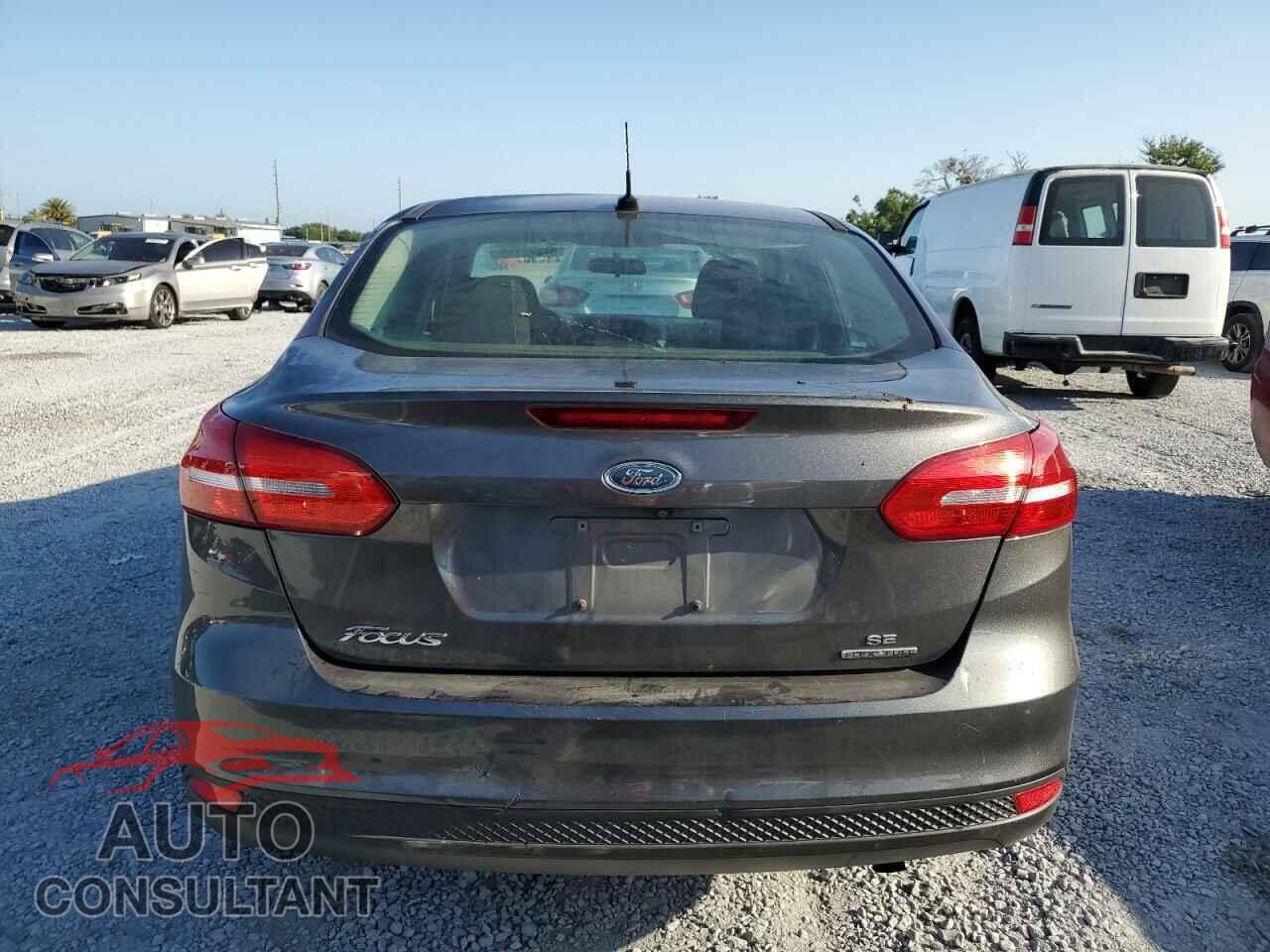 FORD FOCUS 2015 - 1FADP3F29FL230009