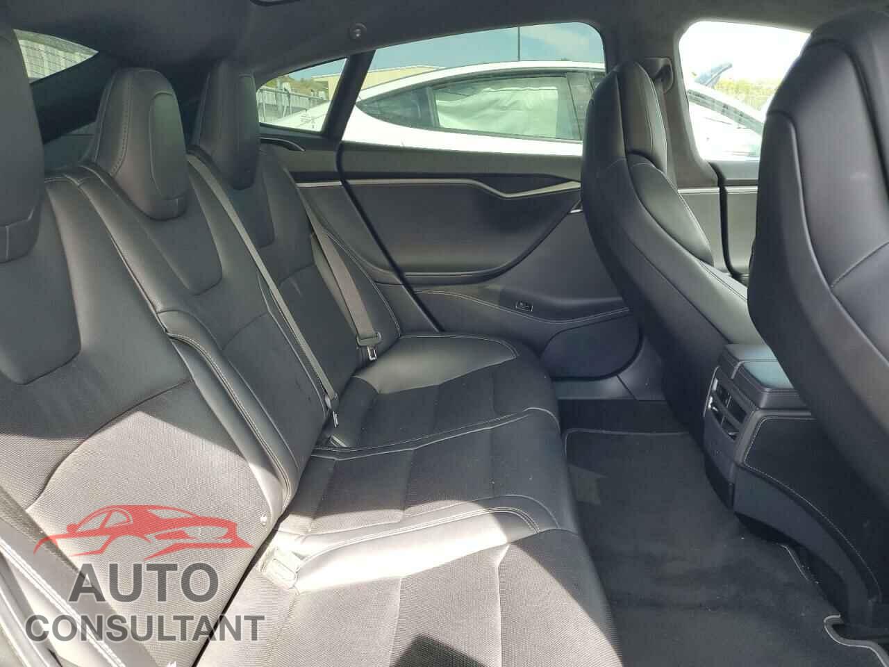 TESLA MODEL S 2018 - 5YJSA1E44JF272156
