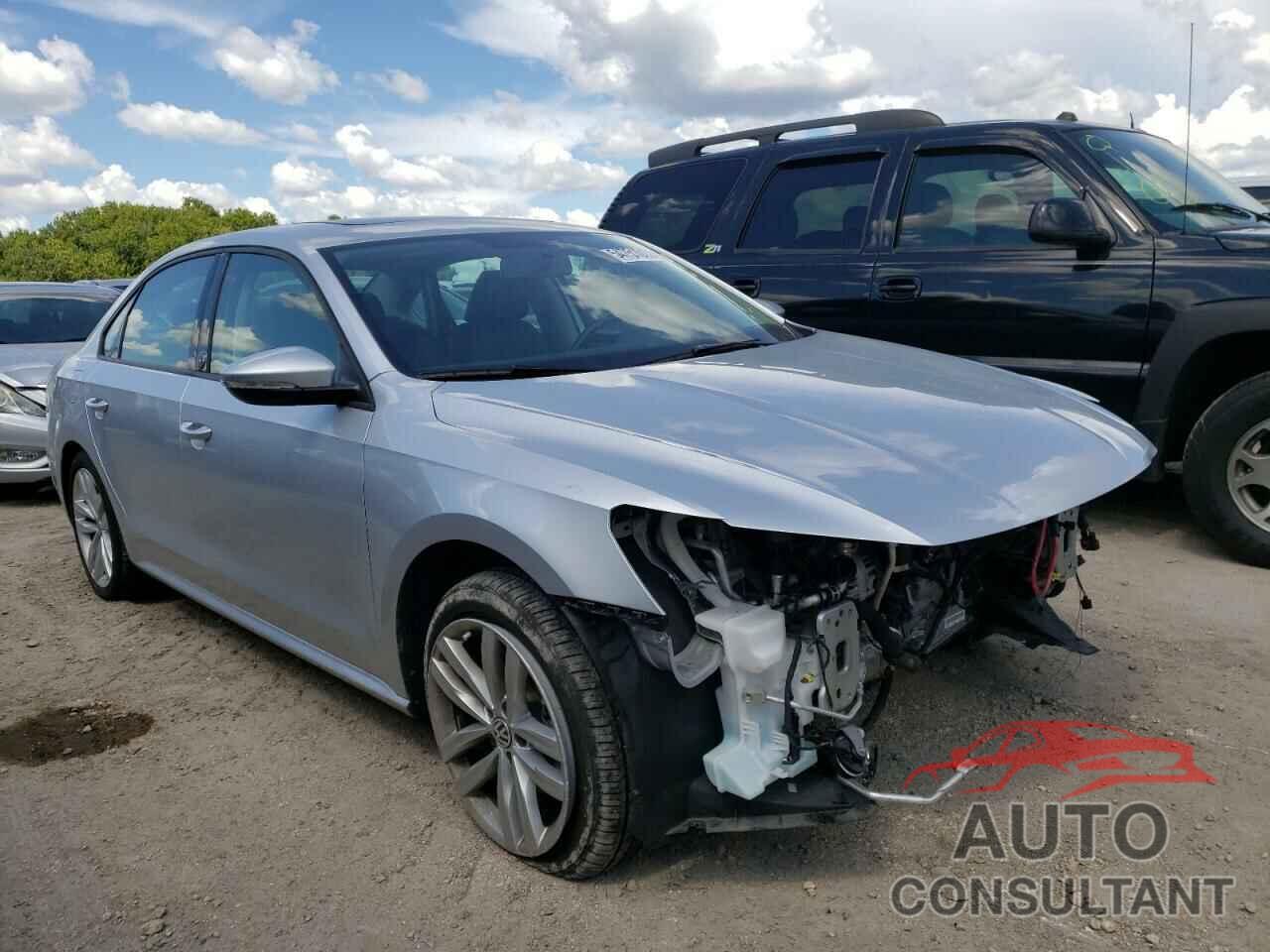 VOLKSWAGEN PASSAT 2019 - 1VWLA7A30KC002972