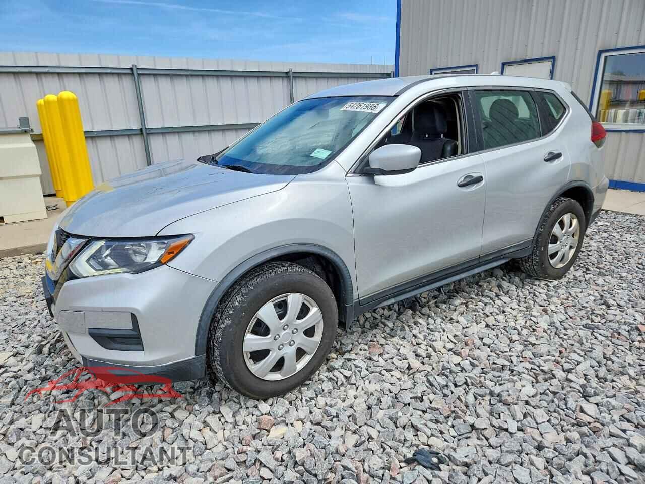 NISSAN ROGUE 2018 - KNMAT2MV6JP589416