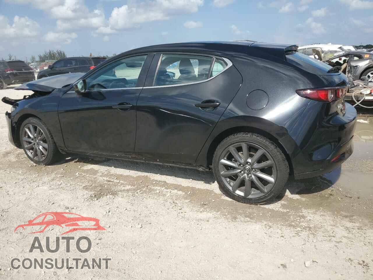 MAZDA 3 2021 - JM1BPAKL6M1320649