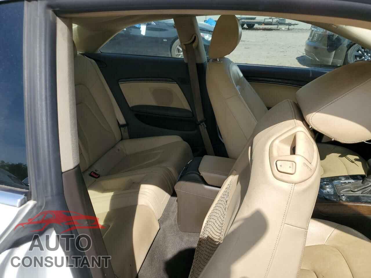 AUDI A5 2013 - WAULFAFR0DA079223
