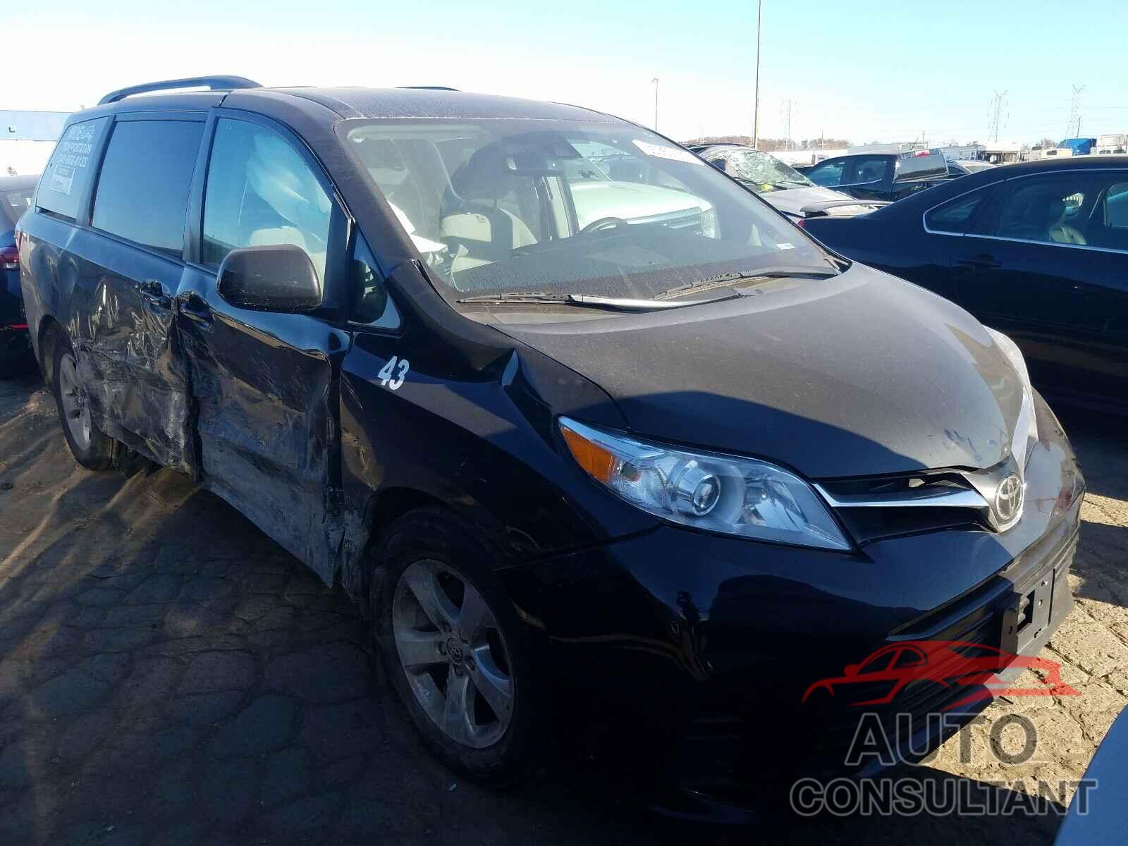 TOYOTA SIENNA 2018 - 5TDKZ3DC5JS954603