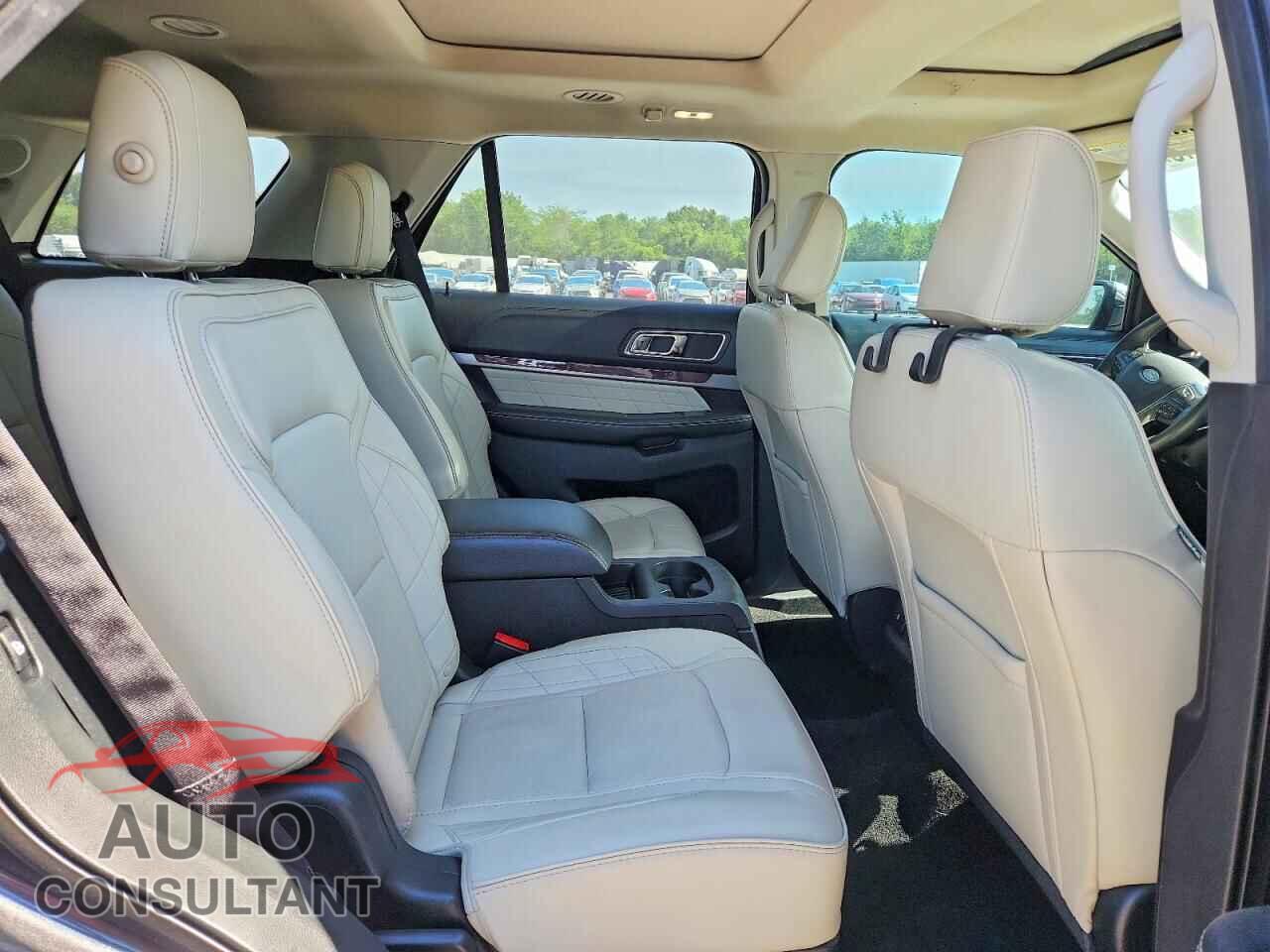 FORD EXPLORER 2019 - 1FM5K8HT3KGA51656