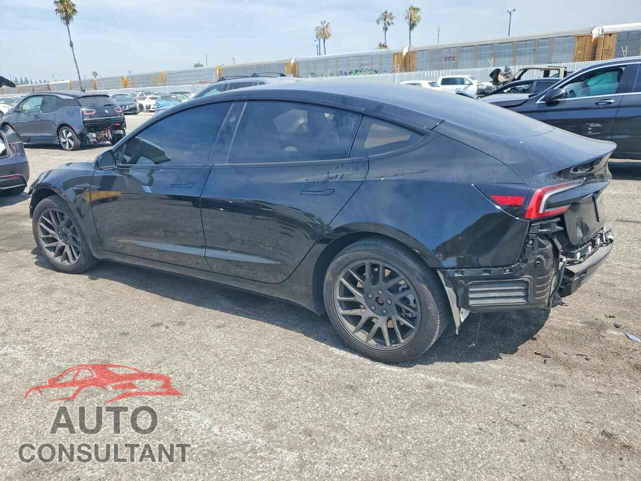 TESLA MODEL 3 2024 - 5YJ3E1EAXRF815813