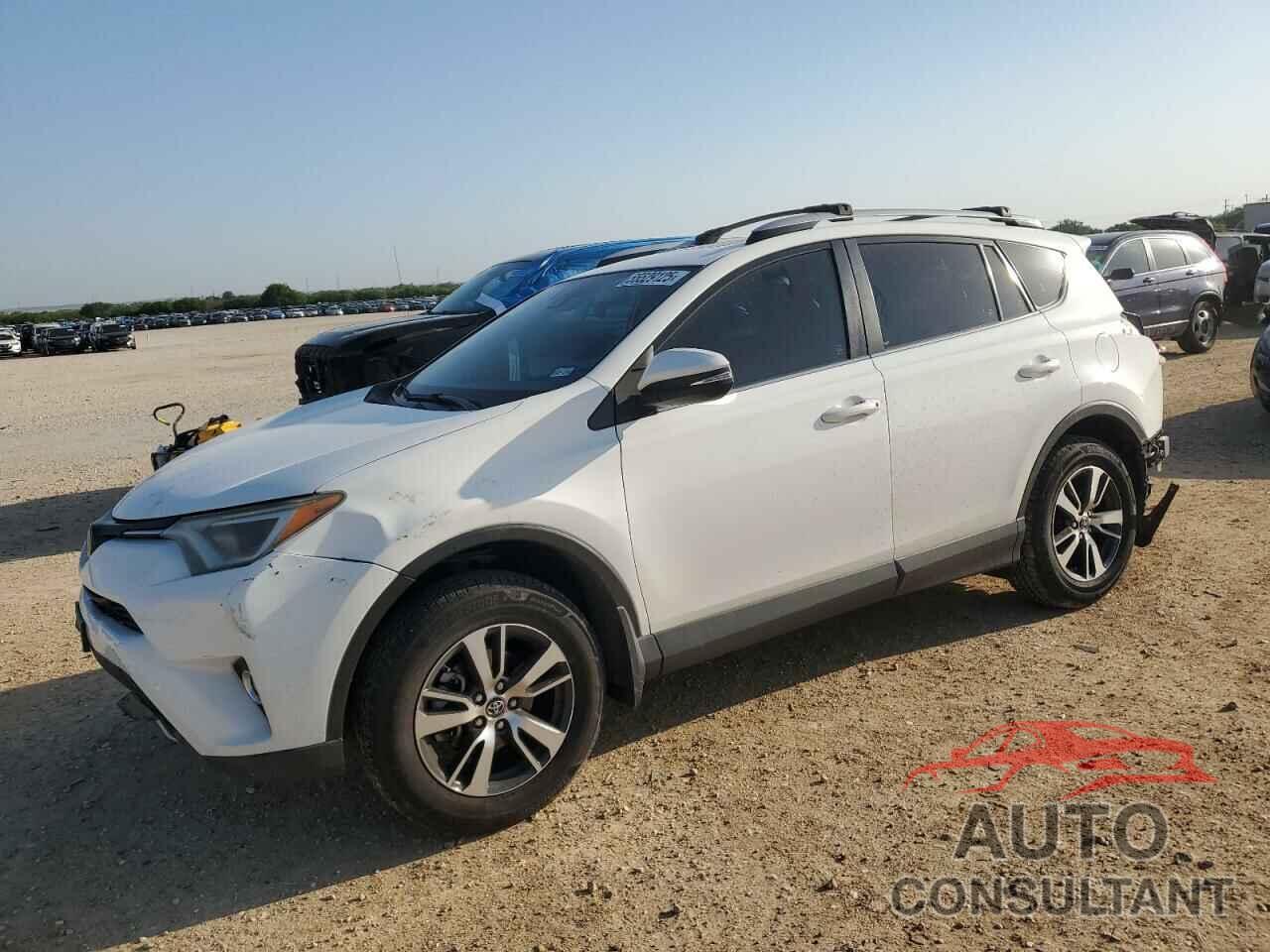 TOYOTA RAV4 2018 - JTMWFREV5JJ737692