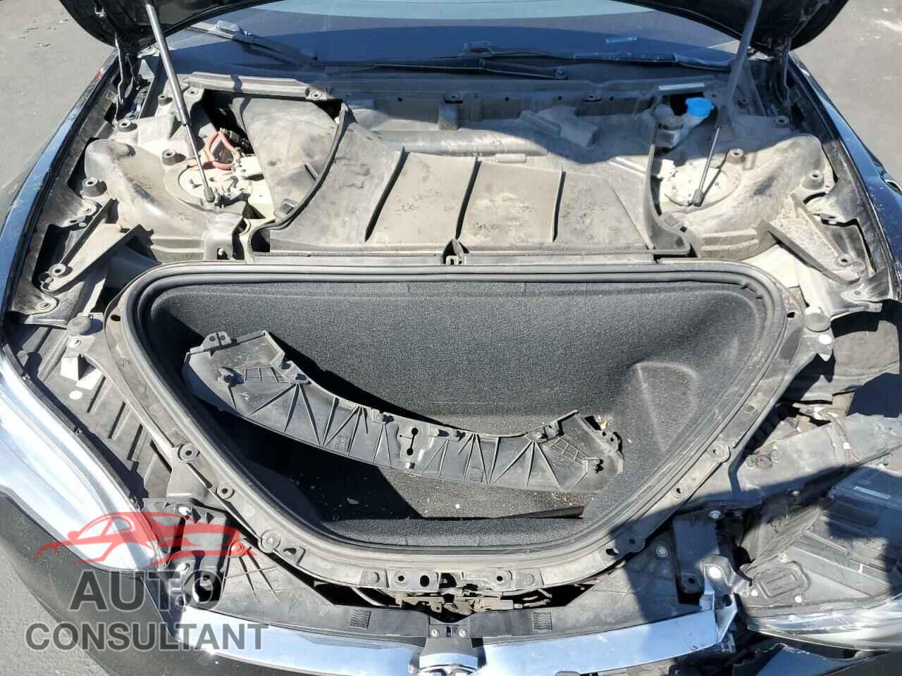 TESLA MODEL S 2017 - 5YJSA1E15HF212127