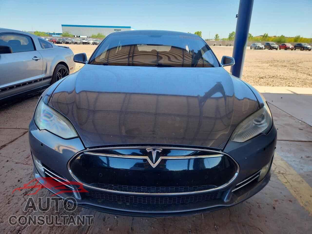 TESLA MODEL S 2014 - 5YJSA1H11EFP30694