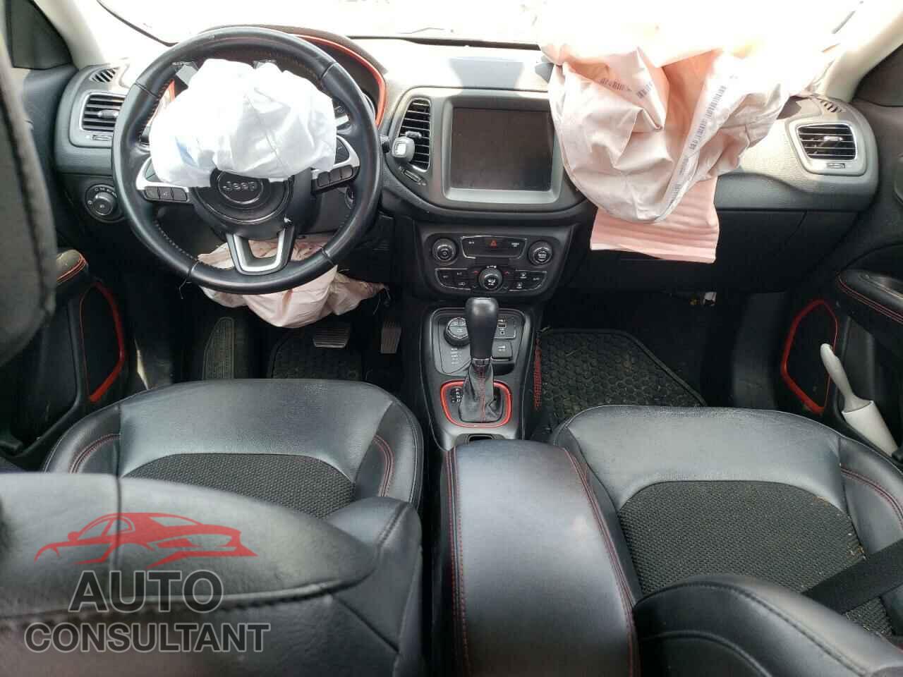 JEEP COMPASS 2020 - 3C4NJDDB5LT177320