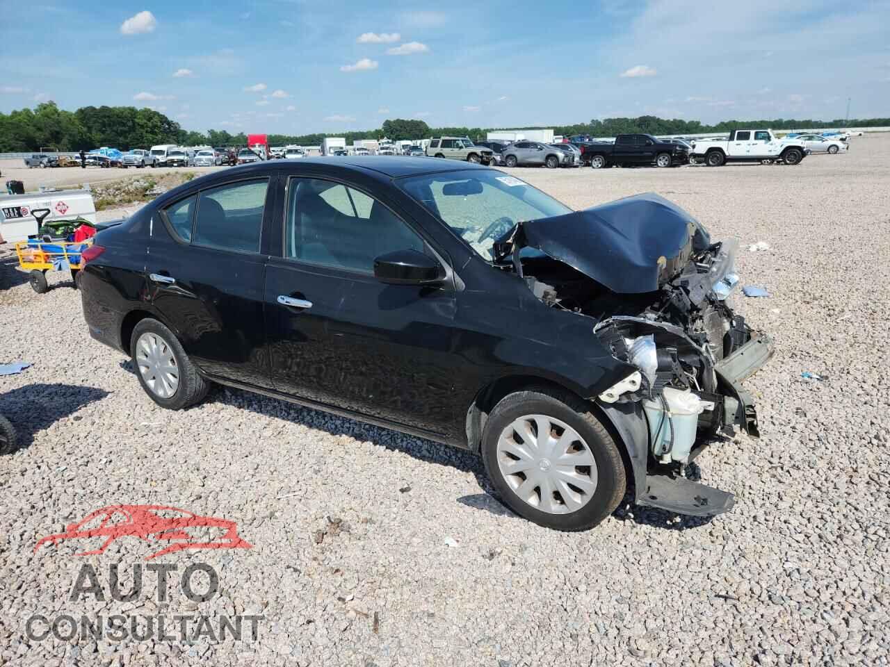 NISSAN VERSA 2016 - 3N1CN7AP7GL807652