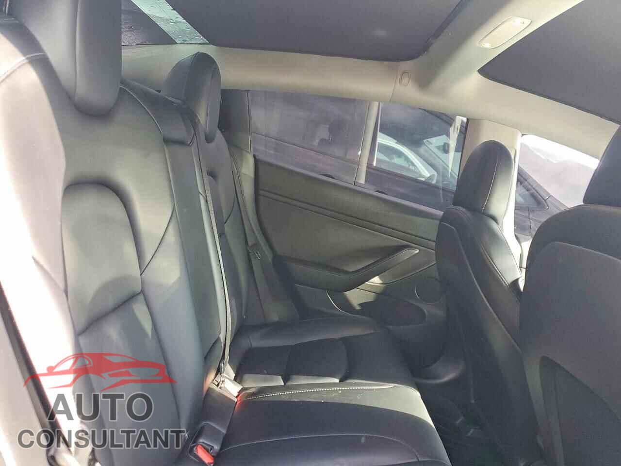 TESLA MODEL 3 2022 - 5YJ3E1EB5NF246453