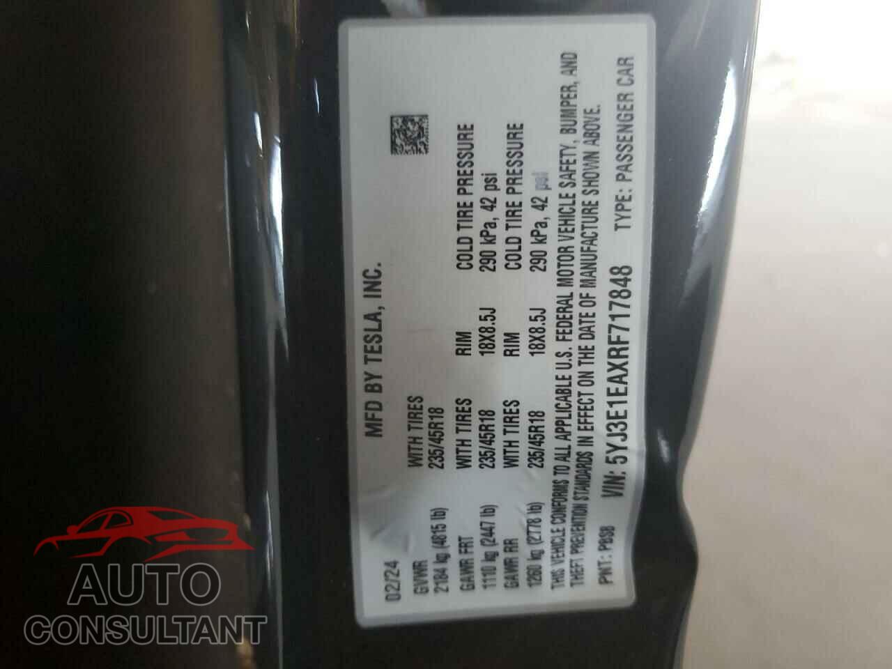 TESLA MODEL 3 2024 - 5YJ3E1EAXRF717848