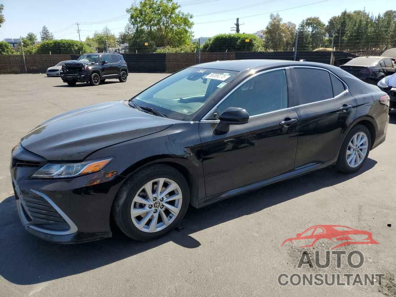 TOYOTA CAMRY 2021 - 4T1C11AK4MU583974